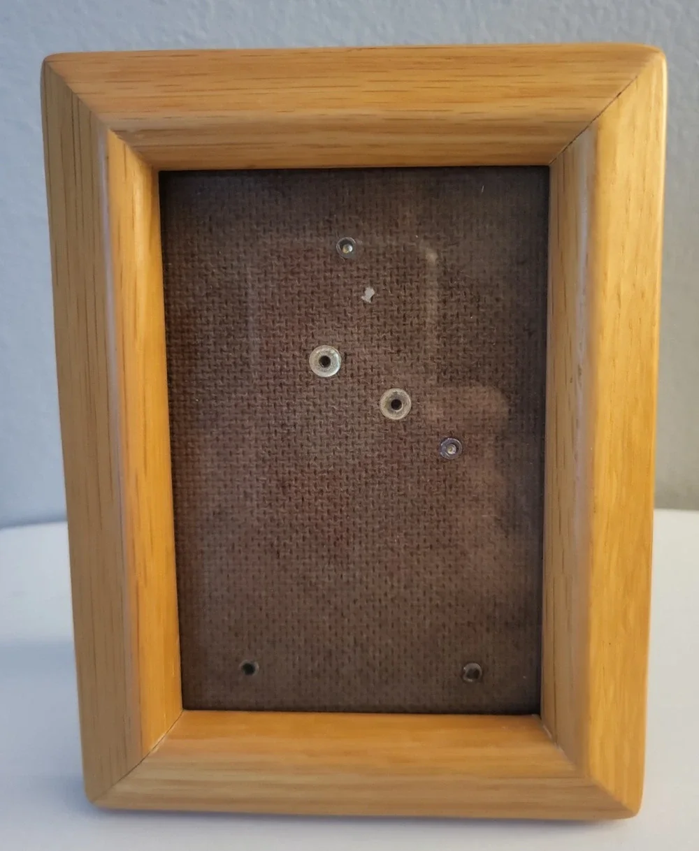VTG 1990s Light Brown Wood grain Finish Picture Frame Decorative 4.75